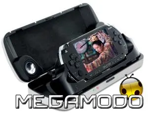 Theater Experience PSP, innovativa custodia con amplificatori audio e batteria supplentare