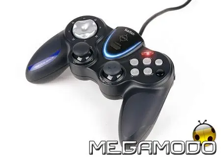 Saitek lancia P990, il gamepad duale analogico per PC