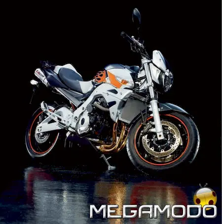 Suzuki GSR600, gli accessori  