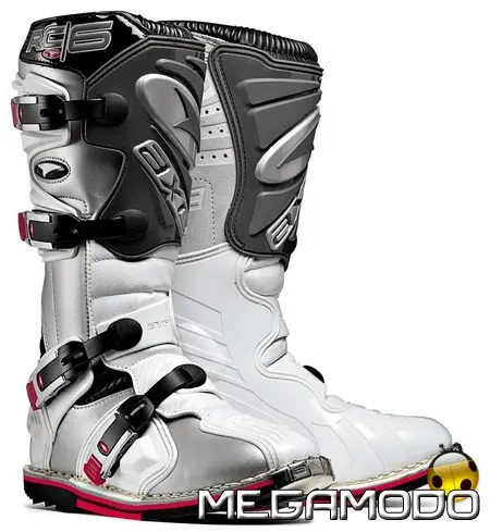 AXO veste la passione per il cross… da 0 a 90 anni