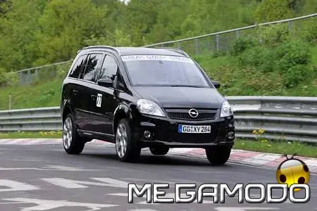 Giro record al Nürburgring con una Opel Zafira OPC