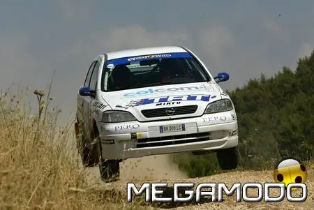 Opel Astra OPC trionfa in Conca d'Oro