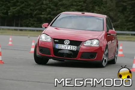 Golf  GTI 53+1, la Steering Machine