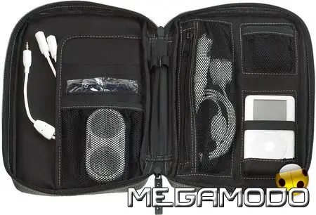 Mobile Essentials kit per iPod, caricare, proteggere, ascoltare e condividere