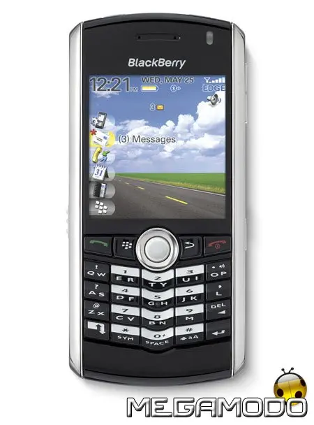 BlackBerry Pearl, smartphone ricco di accessori