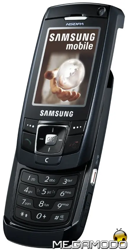 Samsung Ultra 13.8 (Z720), HSDPA slide-up più sottile al mondo