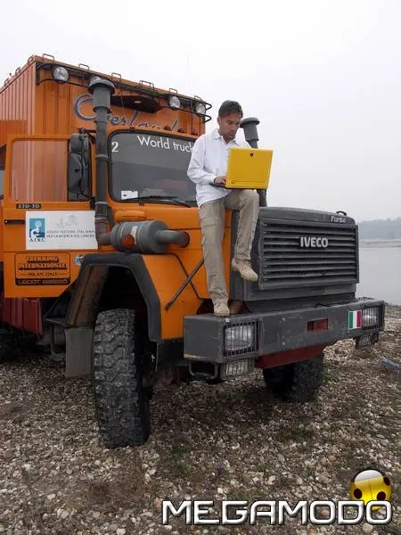 Asus protagonista di Overland 9