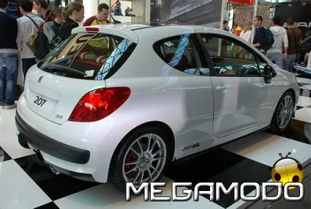 Peugeot 207 Effettosuolo by Zattisport Car Tuning