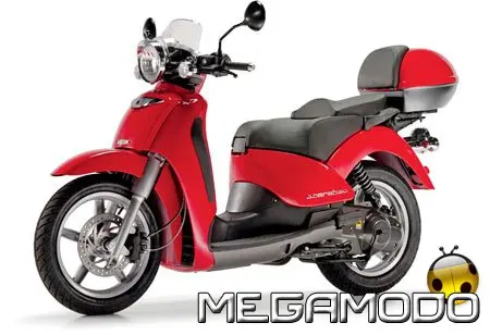 Aprilia Scarabeo in Tour con Simone Cristicchi