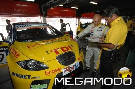 Tarquini al volante della terza SEAT Leon TDI a Monza