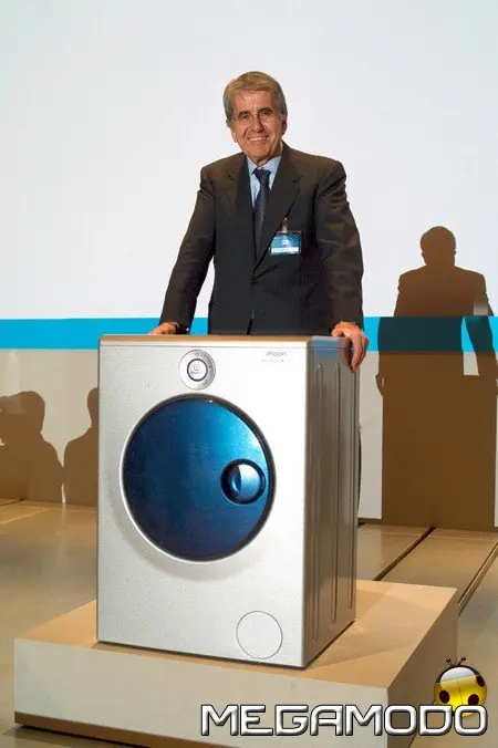 Moon riceve lo Janus de l’Industrie dall'Institut Français du Design