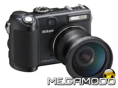 Nikon Coolpix P5100, nuovo vanto della linea Coolpix