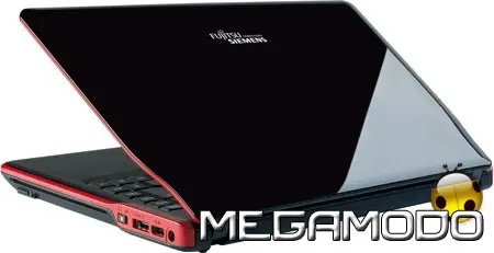 Fujitsu Siemens Amilo SI 2636, cover nero lucido