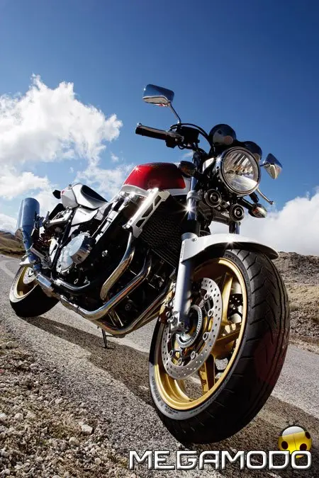 Honda CB1300, potenza inesauribile