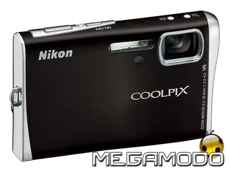Nuova Nikon Coolpix S52 e S52c