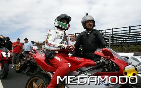 Agostini e Lucchinelli girano all’Isola di Man