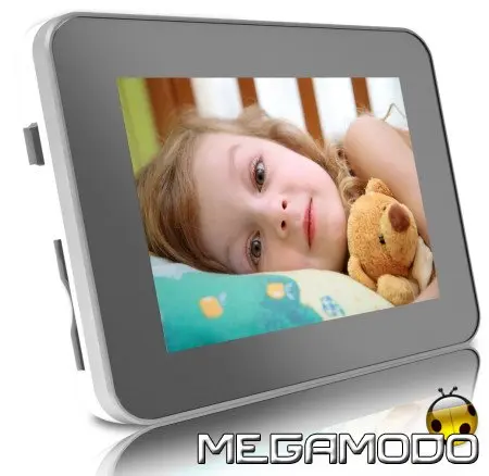 cenOmax F350, innovativa cornice digitale tascabile