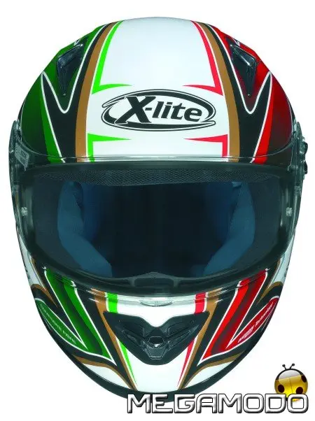 X-Lite X-602, casco bello ed economico