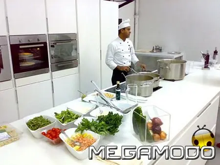 Attrezzata la cucina del primo Temporary Restaurant in Italia