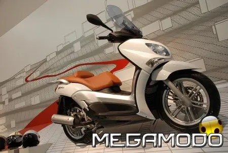 Yamaha X-City 250 2009 ad EICMA