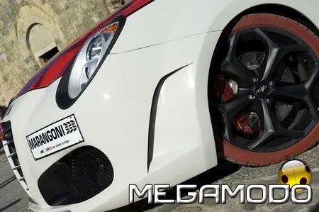 Alfa Mito Marangoni M430, con pneumatici rossi