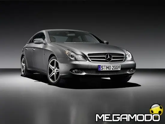 Milano Moda Donna e Mercedes-Benz CLS Grand Edition