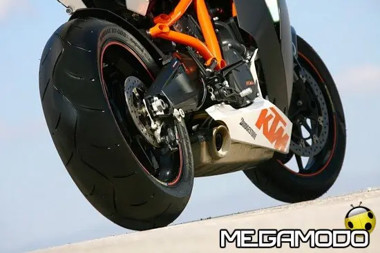 Nuovo Bridgestone Battlax BT-003 Racing Street