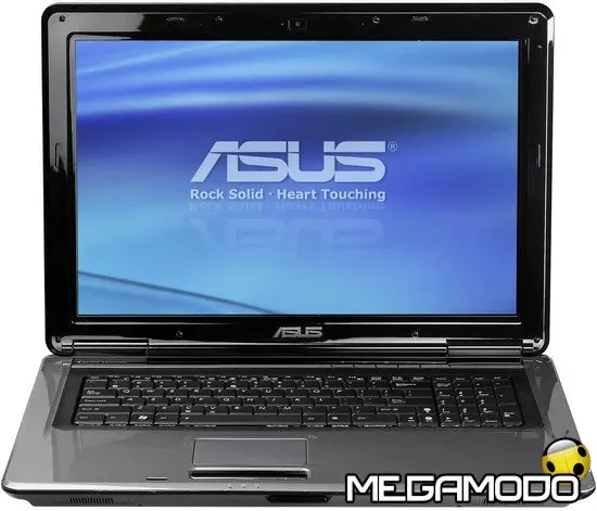 Asus F70SL con ampio schermo LCD da 17.3” 16:9 HD+