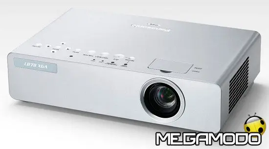 Panasonic LCD PT-LB78, nuovo proiettore