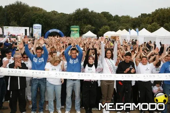 Domani Miss Italia inaugura l'Avon Running Village a Milano