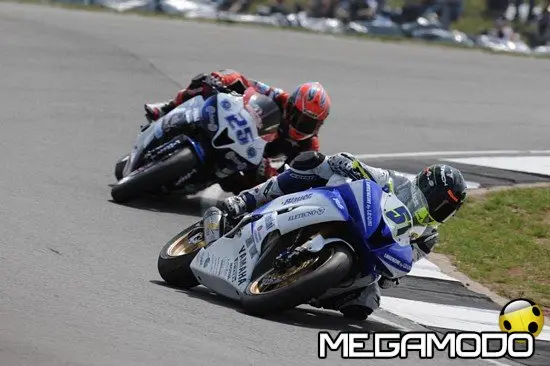 Solo un punto per Michele Pirro a Donington