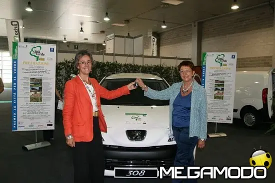 Peugeot sulle strade della Città per il Verde