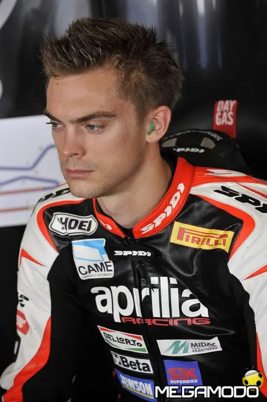 Leon Camier nuovo pilota Aprilia RSV4 nel SBK 2010
