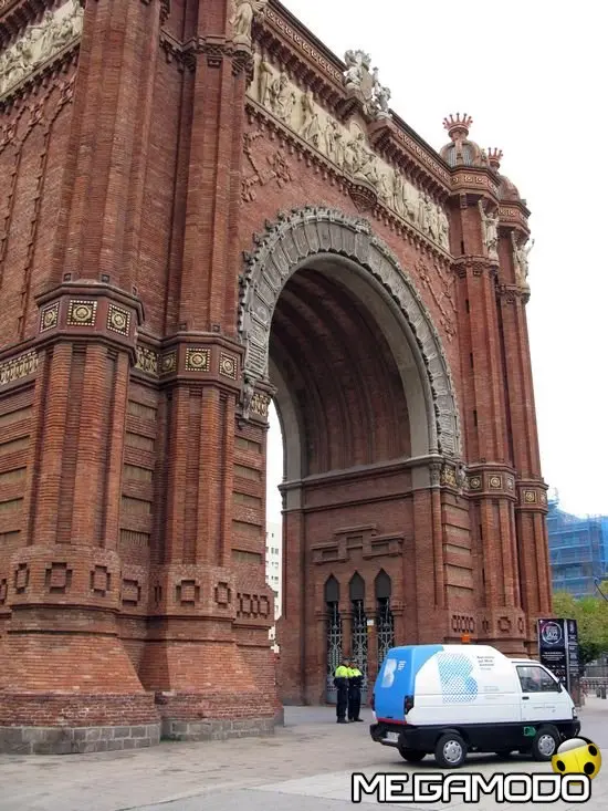 Barcellona adotta 132 nuovi Piaggio Porter Electric Power