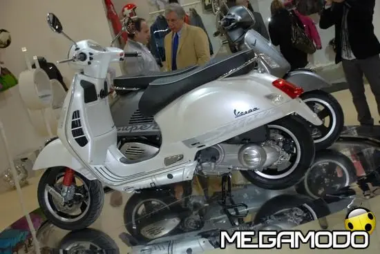 Vespa GTS Super e GTS Supersport ad EICMA