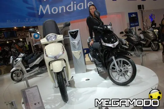 Nuovo Tweet Peugeot ad EICMA