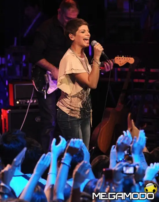 Il concerto live di Alessandra Amororo su Italia 1 