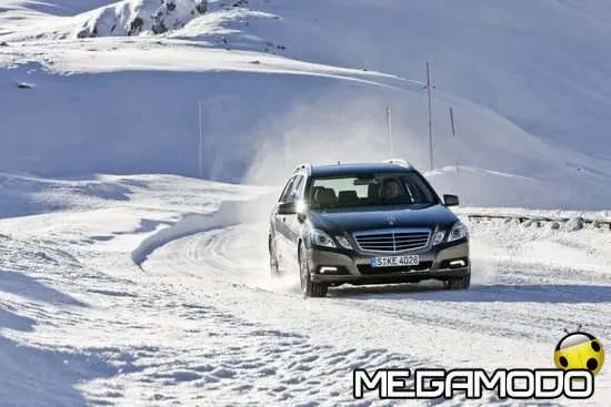Trazione integrale permanente 4MATIC per la nuova Classe E