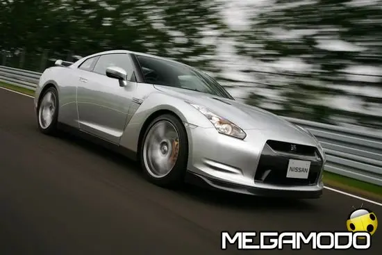 Nissan GT-R e 370Z a Vallelunga