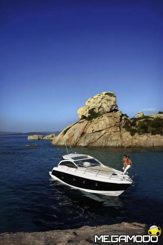 Sessa Marine C38 barca dell'anno al London Boat Awards 2010