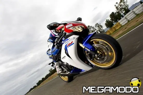 Michelin Power Pure, lo pneumatico sportivo bi-mescola più leggero mai concepito