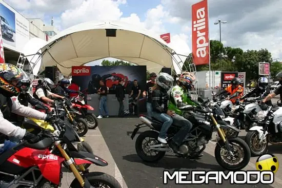 Aprilia Moto Live Tour 2010