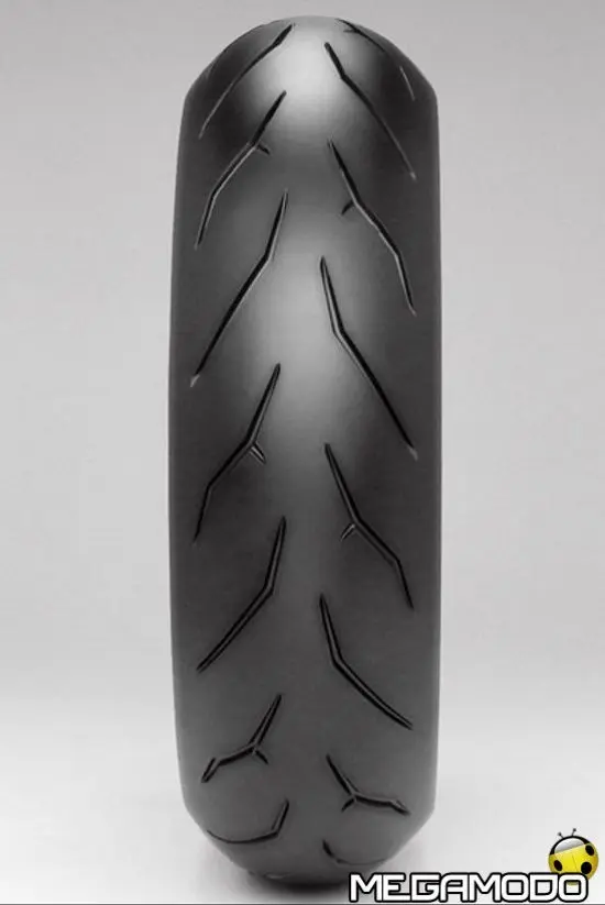 Pirelli Diablo Rosso Corsa, la tecnologia Superbike per tutti i motociclisti