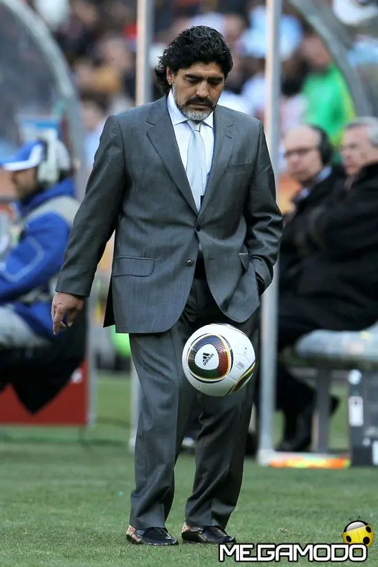 Gianluigi Buffon, Daniele De Rossi, Cristiano Ronaldo o Diego Maradona?