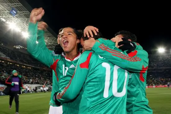 Uruguay e Messico agli ottavi, Bafana Bafana eliminati con la Francia