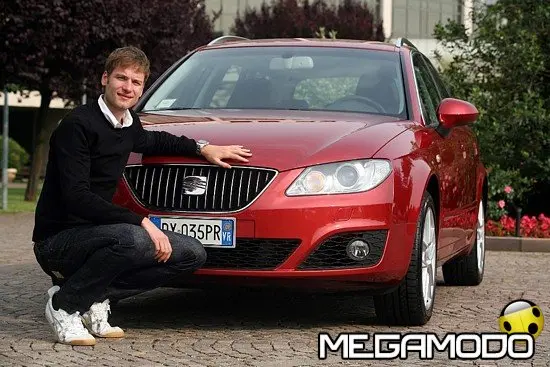 Seat Exeo ST in marcia con Alex Schwazer