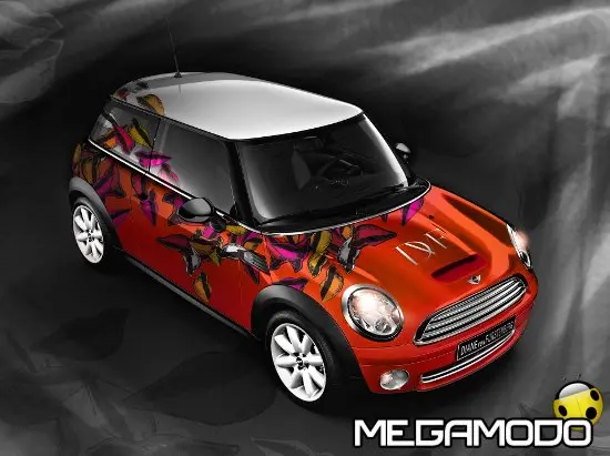 Mini al "Lifeball" di Vienna per sostenere la lotta contro l'Aids