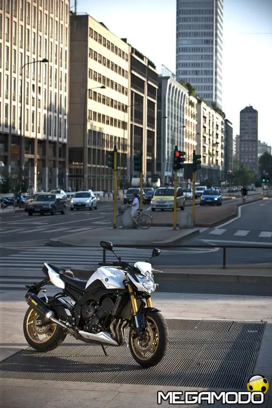 Yamaha FZ8 e Fazer8, da oggi in vendita in allestimento speciale