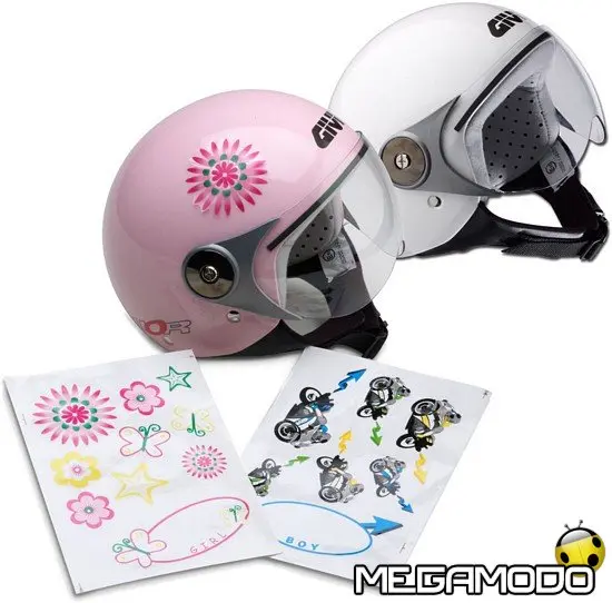 Givi Junior per i piccoli ospiti di moto e scooter