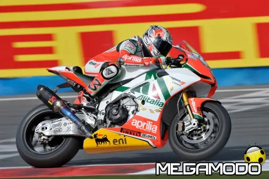 Trionfo di Biaggi a Magny Cours 
